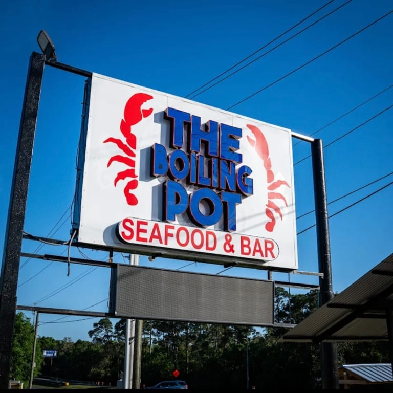 Welcome to Boiling Pot Seafood And Bar